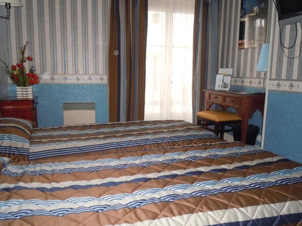 Hotel La Croix Blanche Montrichard Pokoj fotografie